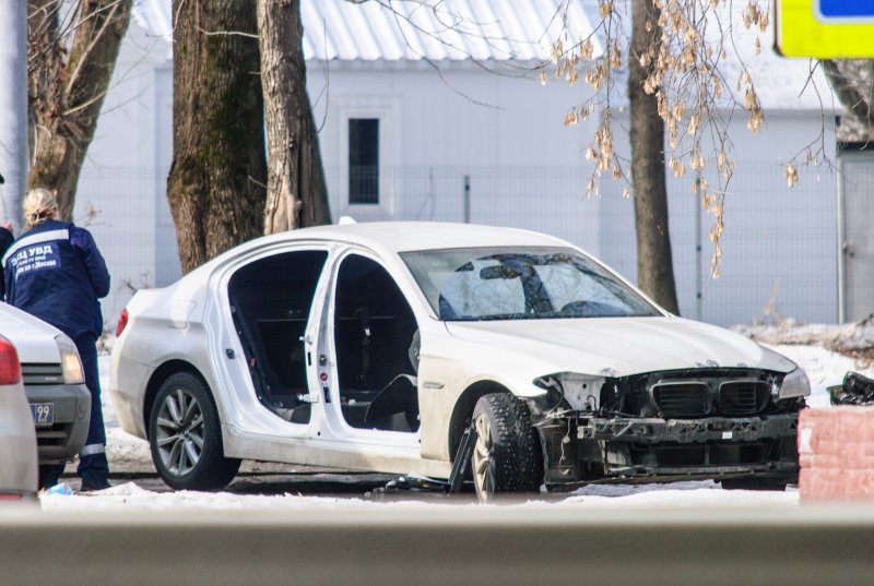 В Москве злоумышленники ночью разобрали припаркованный BMW