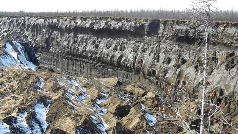 Это сибирские «ворота в ад» и они постоянно увеличиваются