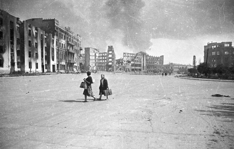 Фотографии Великой Отечественной войны: Женщина на войне