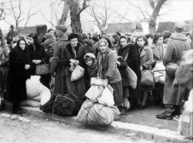 Как блестящая ложь врачей спасла евреев от неминуемой смерти в 1943 году