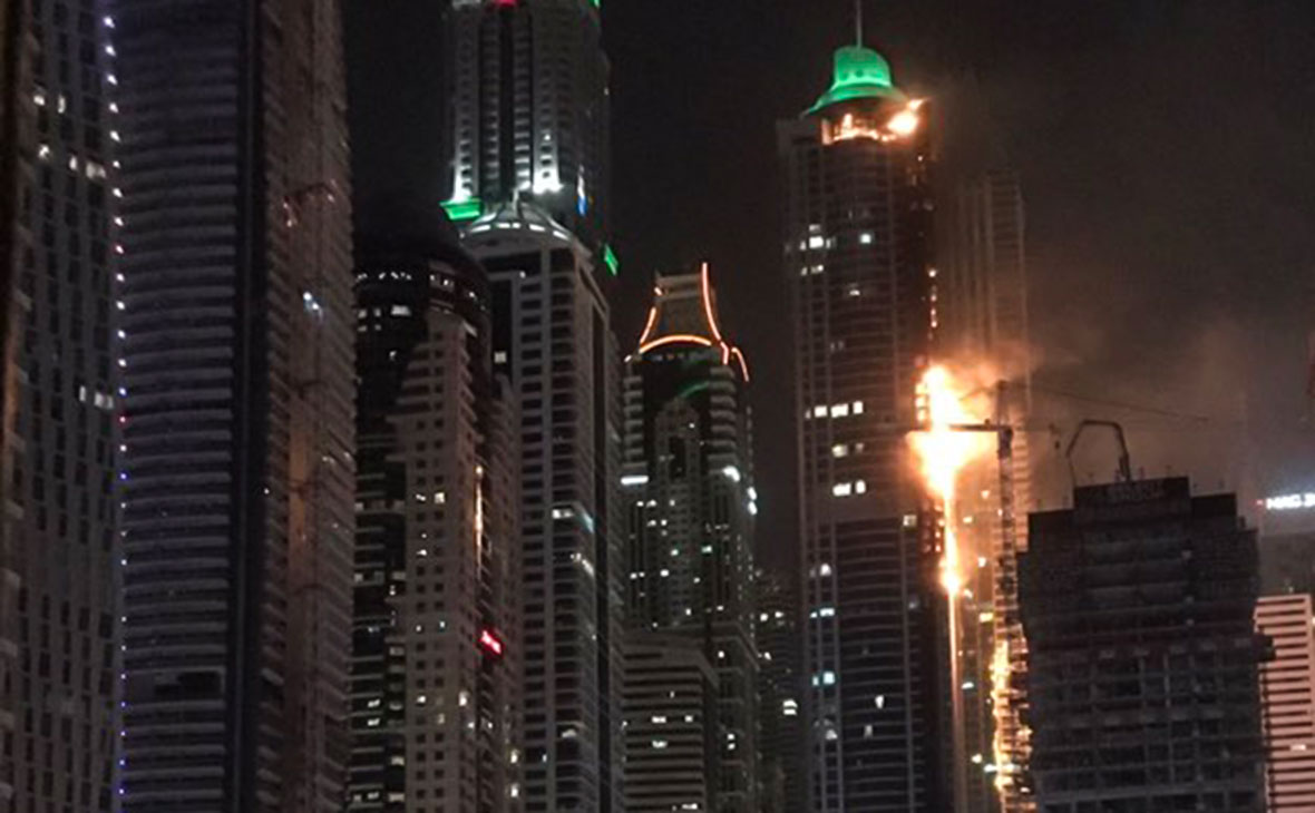 В Дубае загорелся 79-этажный небоскреб «Факел» 