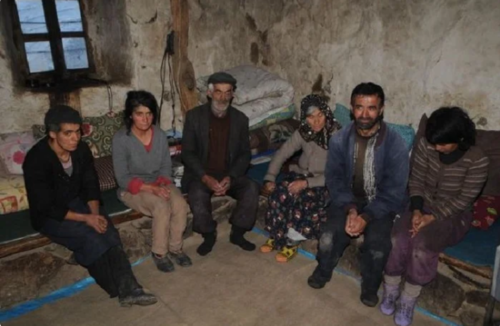 Альпинисты нашли в горах семью, проживающую 80 лет без цивилизации. Что с их судьбой сейчас