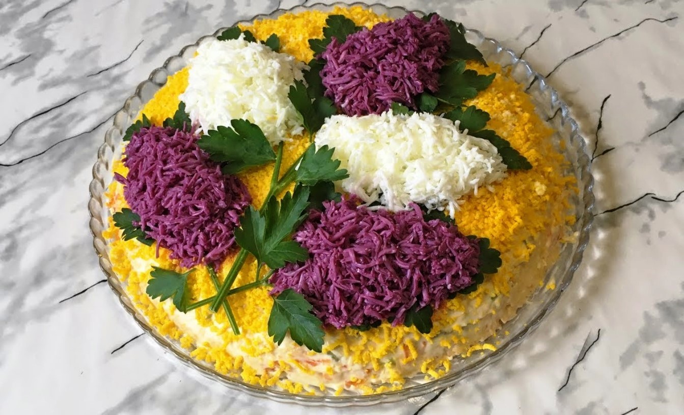 Легкий и вкусный салат «Сирень» к 8 марта