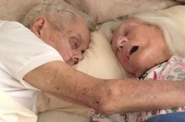 Пара, которая прожила вместе 75 лет, умерла в один и тот же день