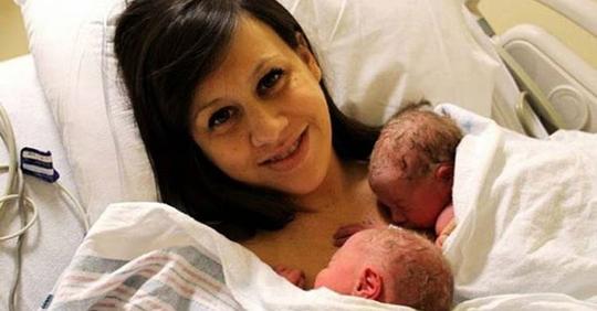 Она родила близнецов и решила сделать подарок бесплодной подруге