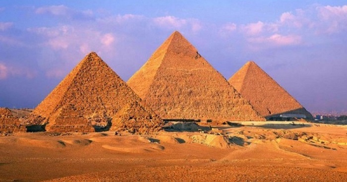 С какой целью фараоны возводили пирамиды и почему они перестали это делать