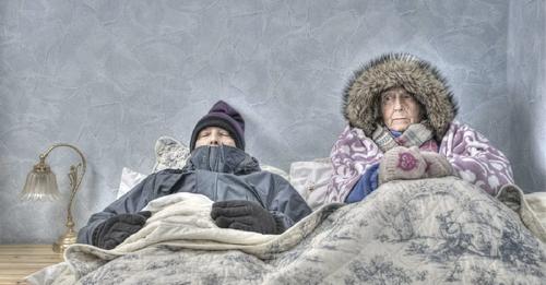 Как в Британии жители справляются с холодом в своих квартирах